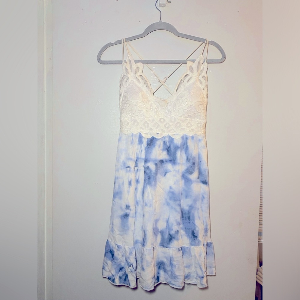 Lace tie-dye mini dress